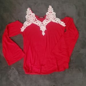 Bell-sleeve, cold shoulder shirt red size medium